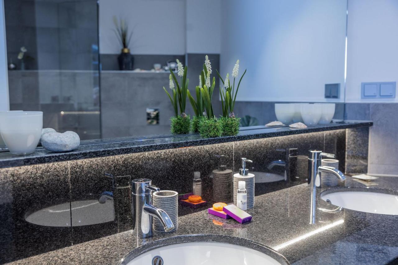 Luxus Wellness Loft - 245Qm - Designwohnen Im Zentrum Gütersloh Exteriör bild